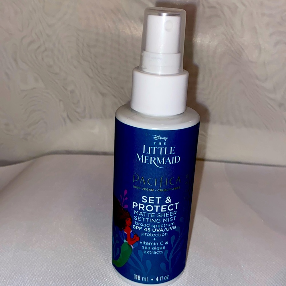 PACIFICA Little Mermaid Set & Protect Matte Sheer Setting Mist. SPF 45 UVA/UVB